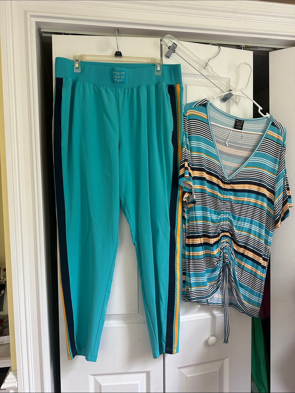 Teal Side-Stripe Athletic Joggers
